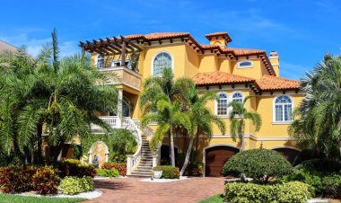 7 Signs That you Should Sell Your Home Soon