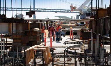 Challenges and Solutions in Construction Project Management for Real Estate